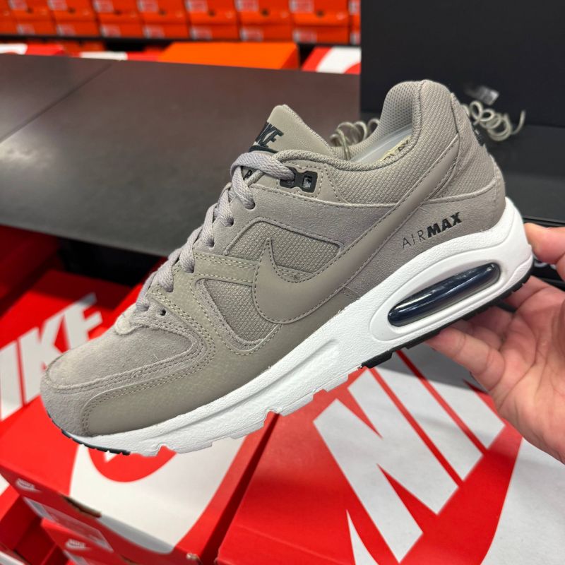 AIR MAX COMMAND