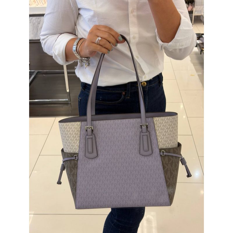 VOYAGER TOTE