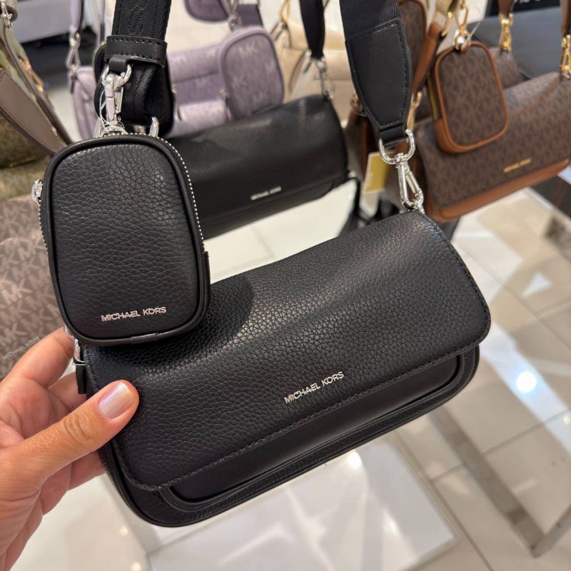 CROSSBODY