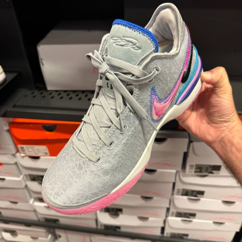 LEBRON NXXT