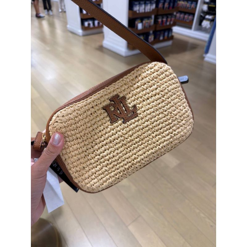 CROSSBODY