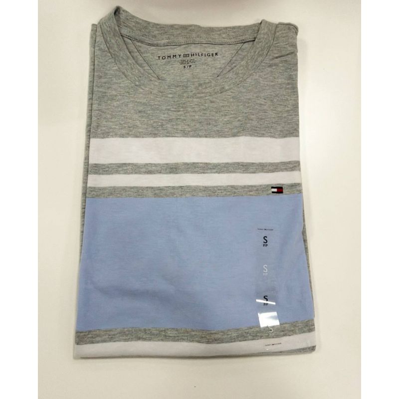 Camiseta Regular Fit Gola U