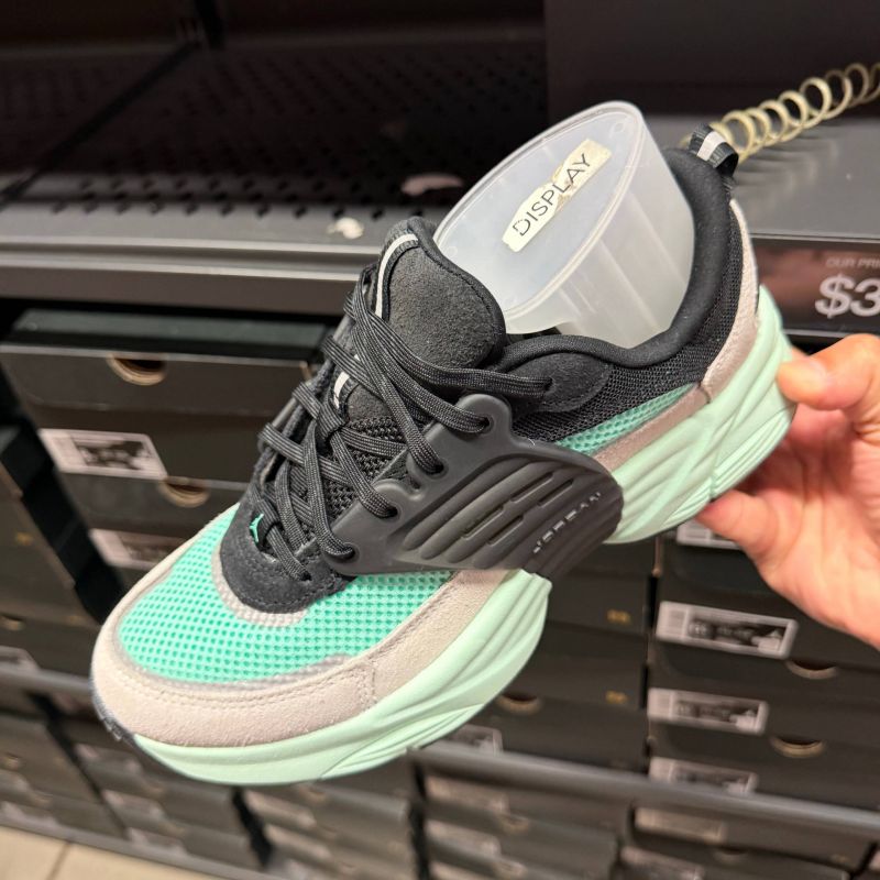 JORDAN 1 TRUNNER