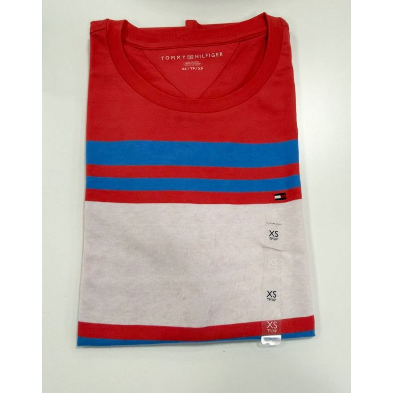 Camiseta Regular Fit Gola U