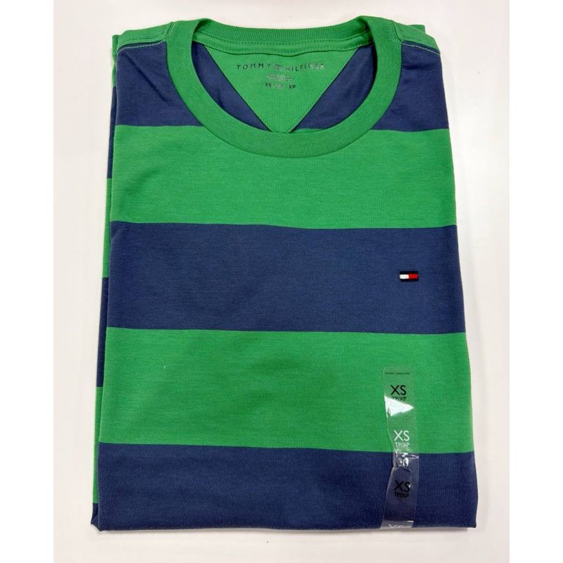 Camiseta Regular Fit Gola U