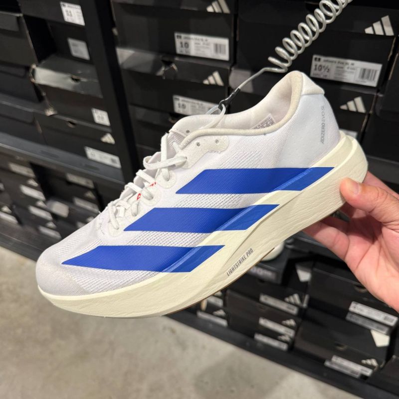 ADIZERO EVO