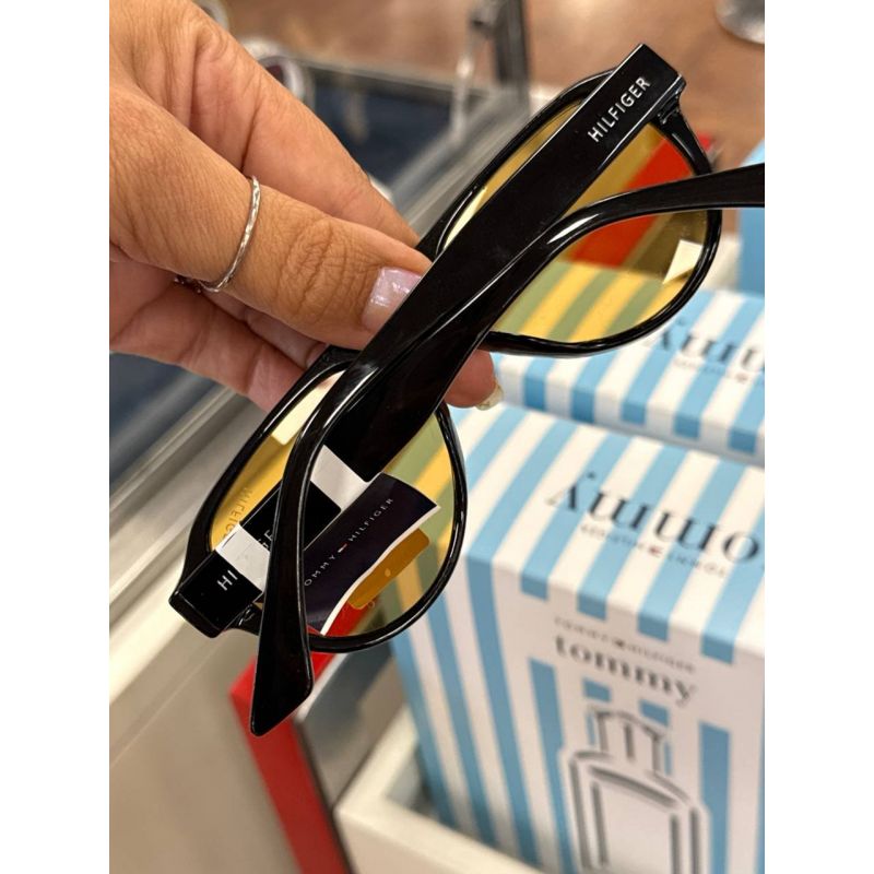 Óculos de sol com case