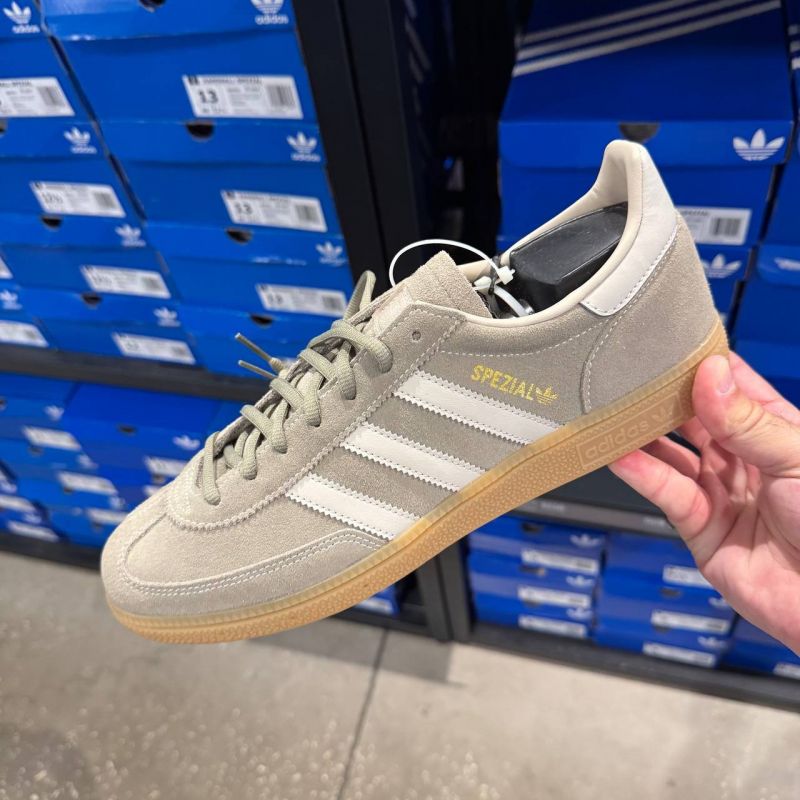 HANDBALL SPEZIAL