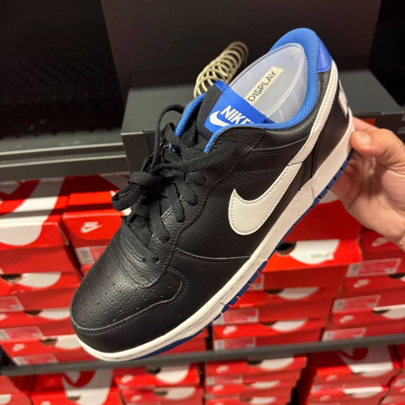 BIG NIKE