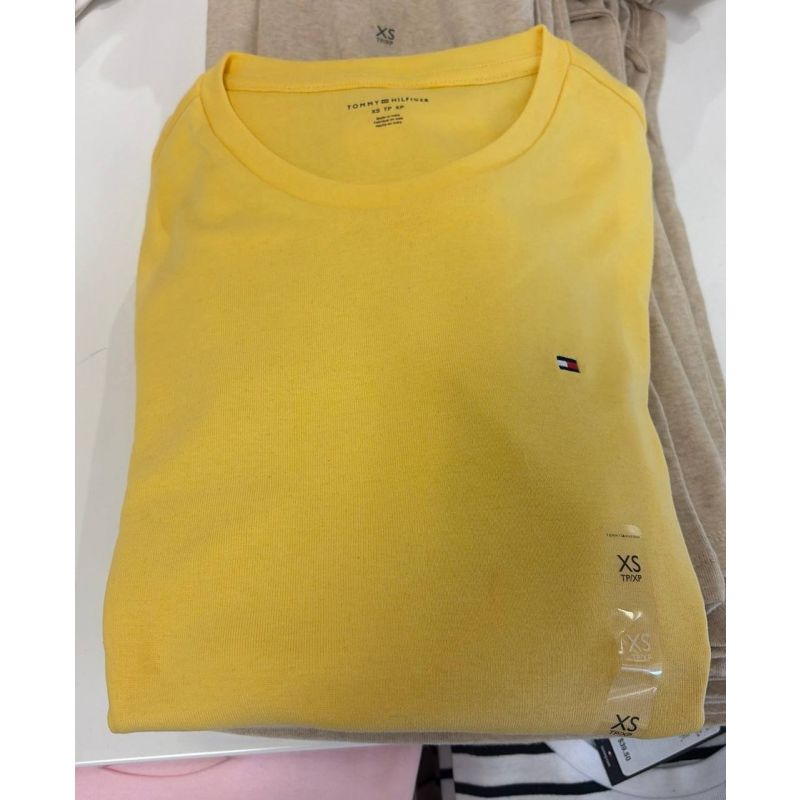camiseta Gola U manga curta