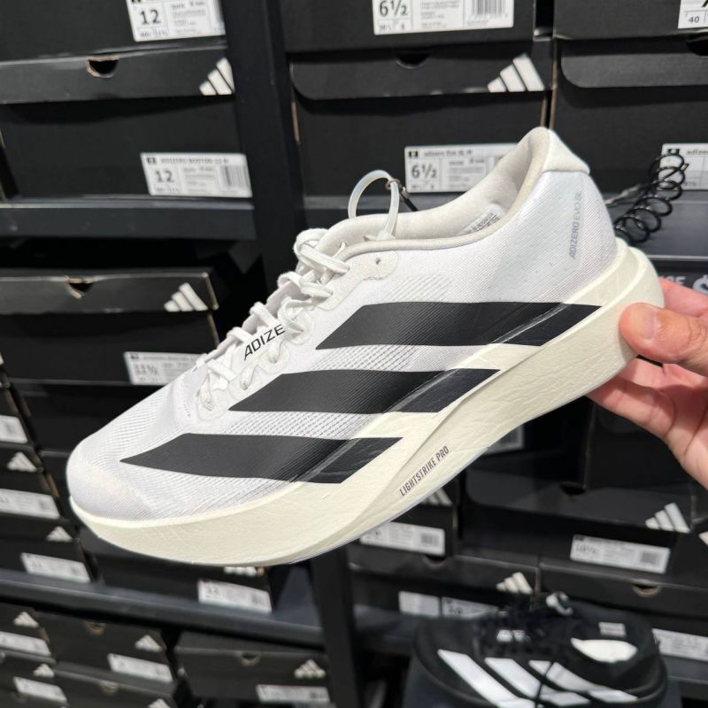 ADIZERO EVO