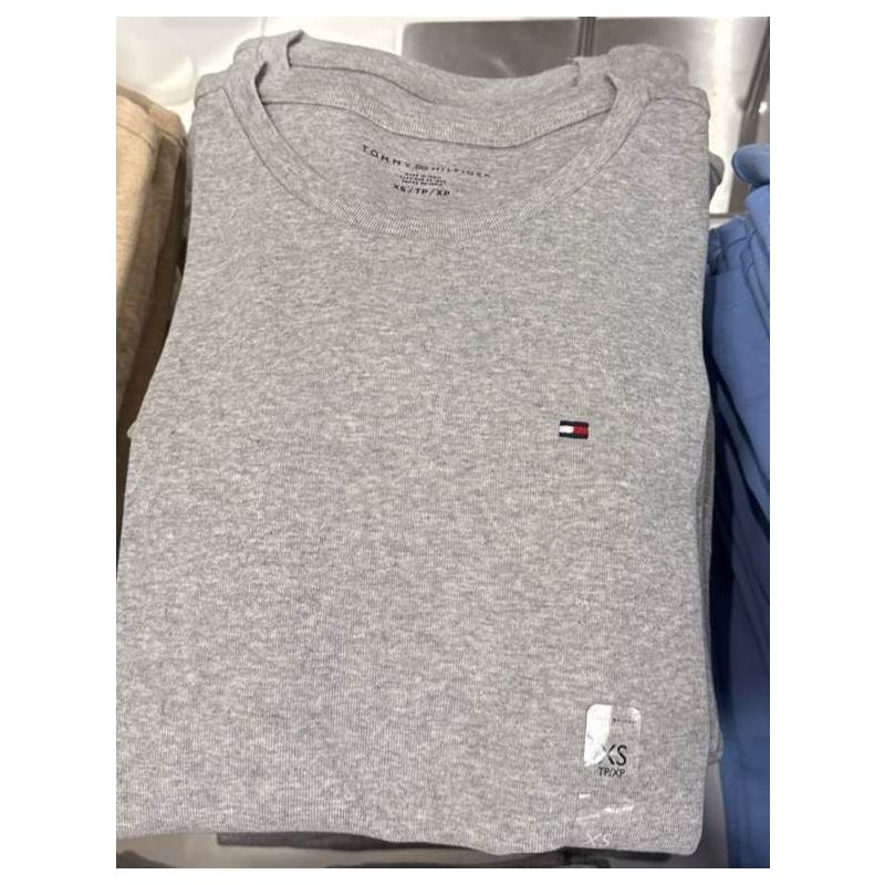 camiseta Gola U manga curta