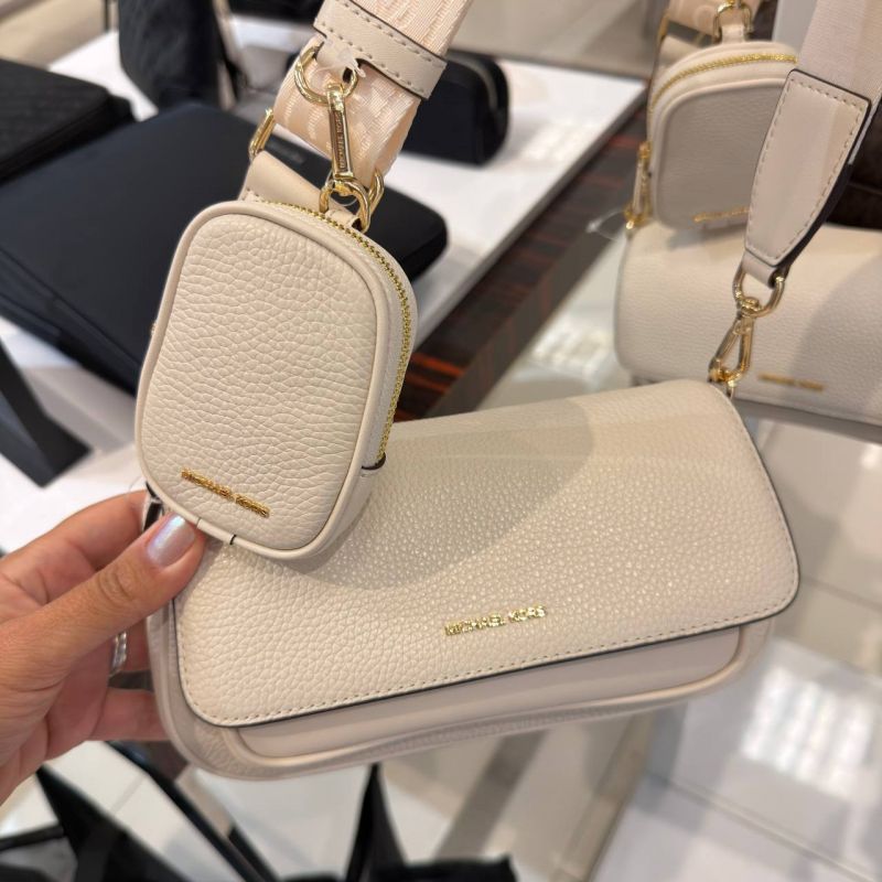 CROSSBODY