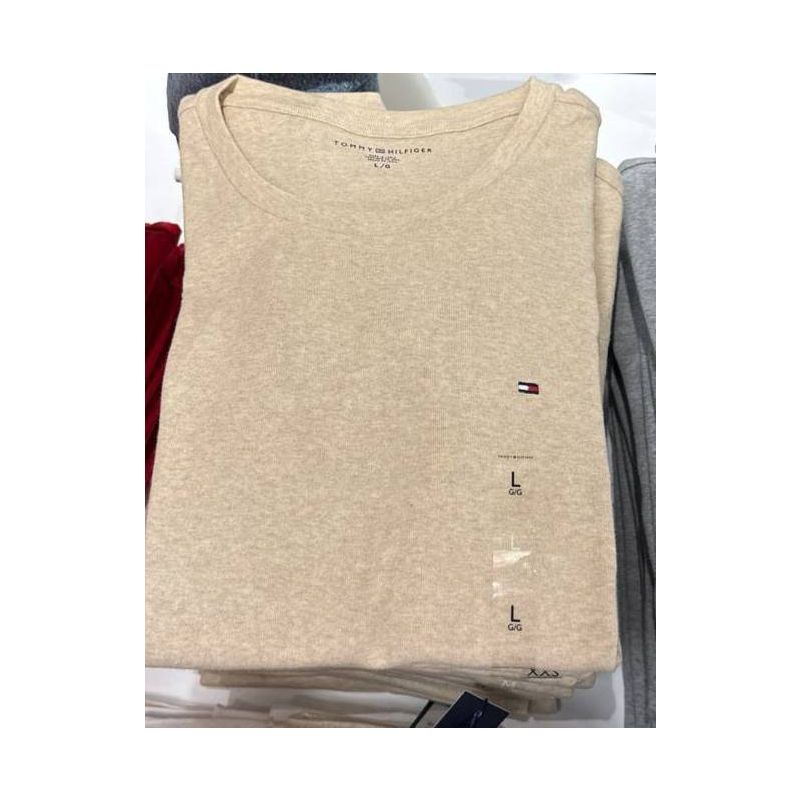 camiseta Gola U manga curta