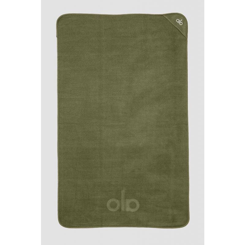 Performance No Sweat Hand Towel