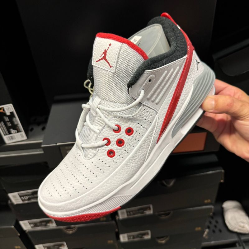 JORDAN MAX