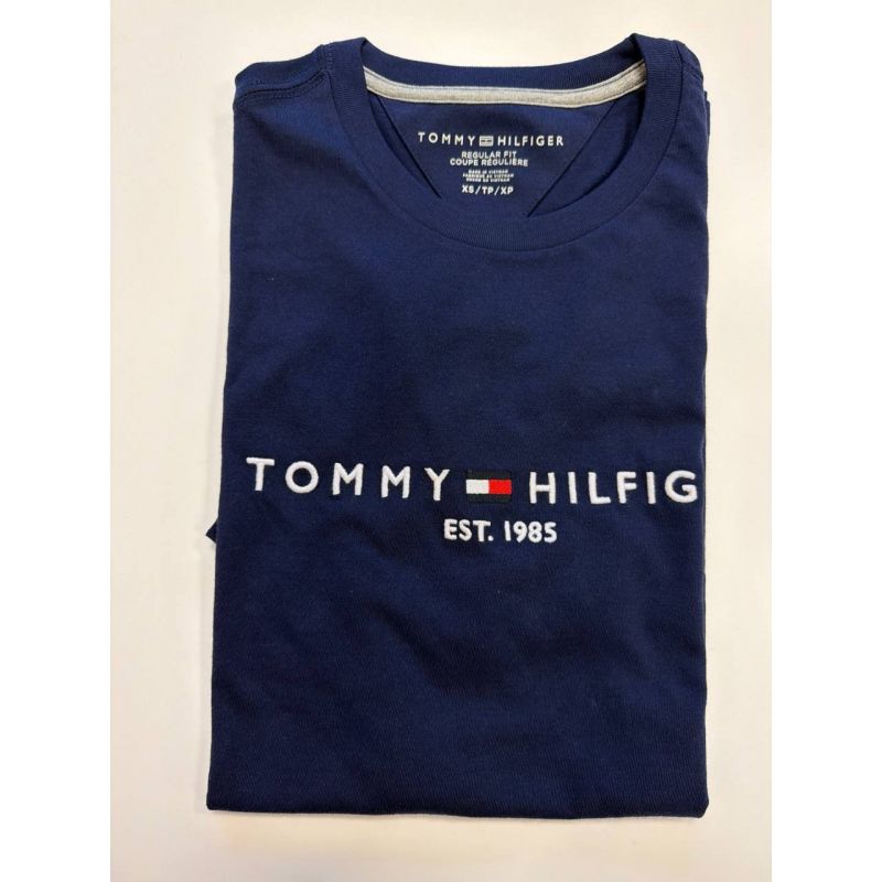 Camiseta Regular Fit Gola U com bordado