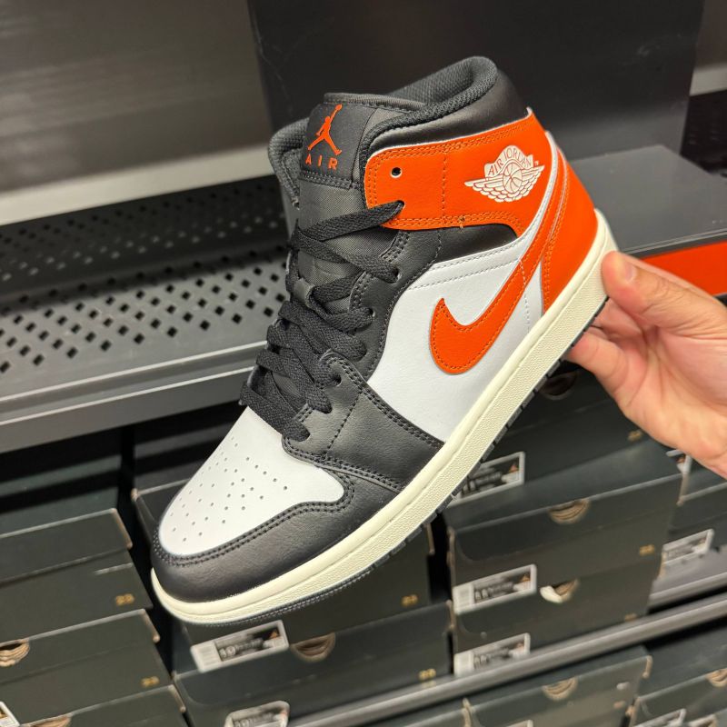 JORDAN 1 MID