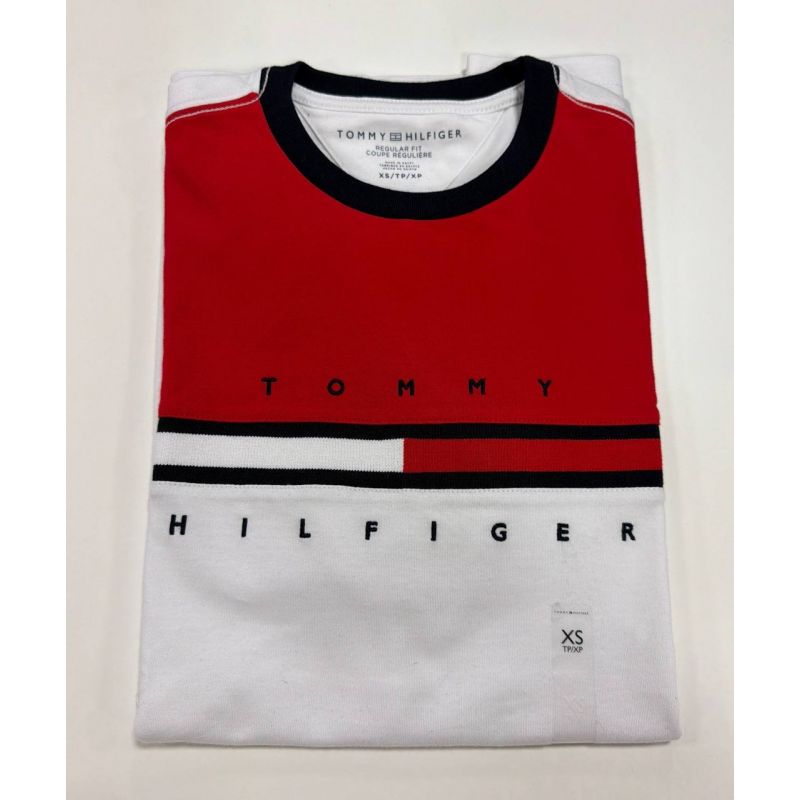 Camiseta Regular Fit Gola U