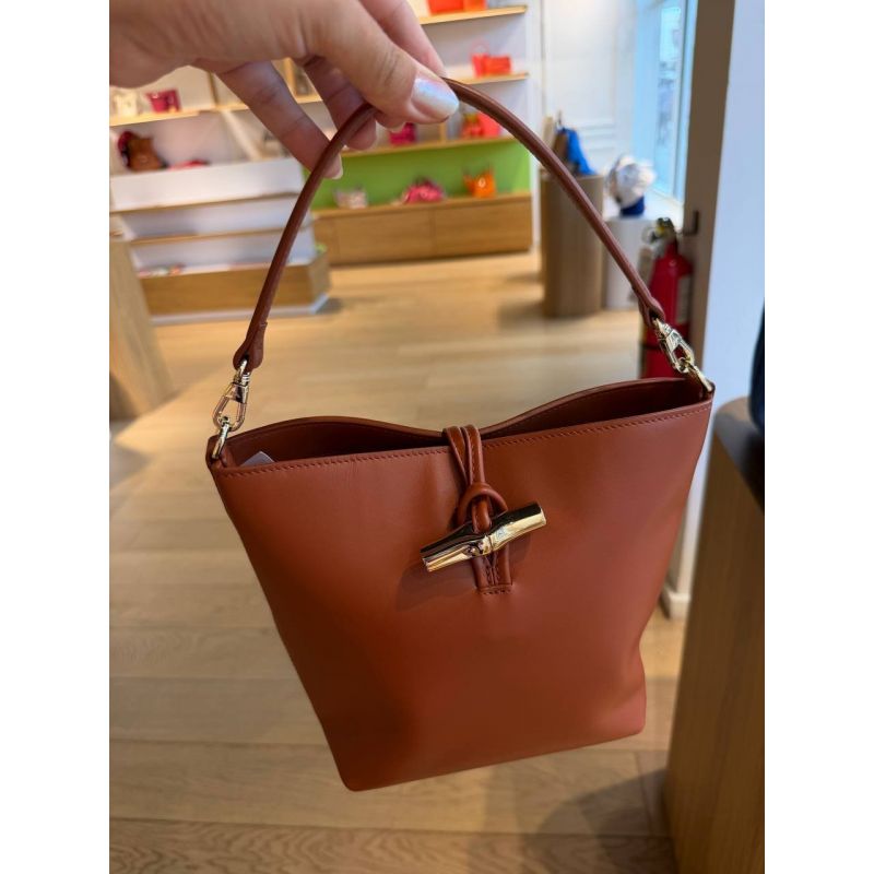 BOLSA PEQUENA DE MÃO COM ALÇA EXTRA