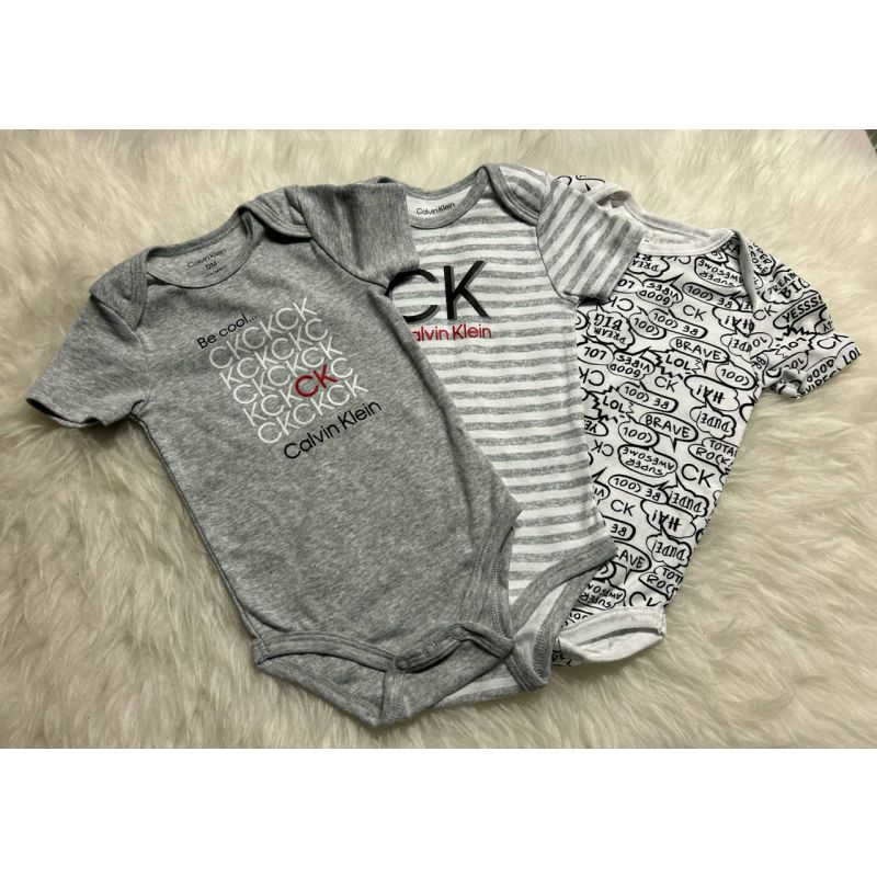 Grupo Arrumadinhos: Kit Body 5 Unidades 12 meses