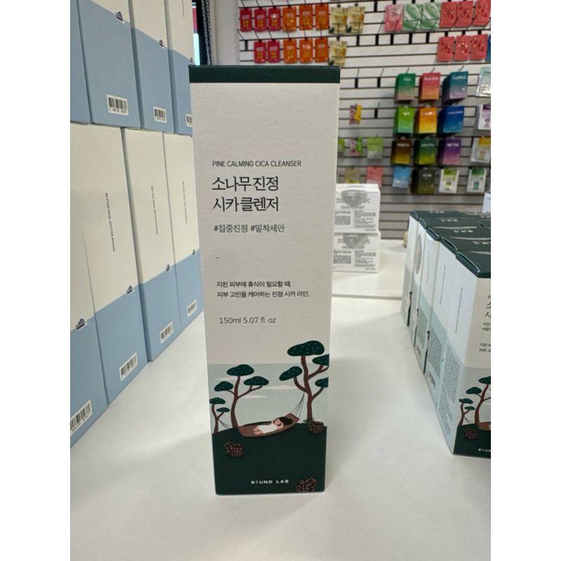 Round Lab Pine Calming Cica Cleanser Limpeza suave com pinho e centella asiatica para acalmar a pele. Remove impurezas sem ressecar, mantendo a hidratacao natural.