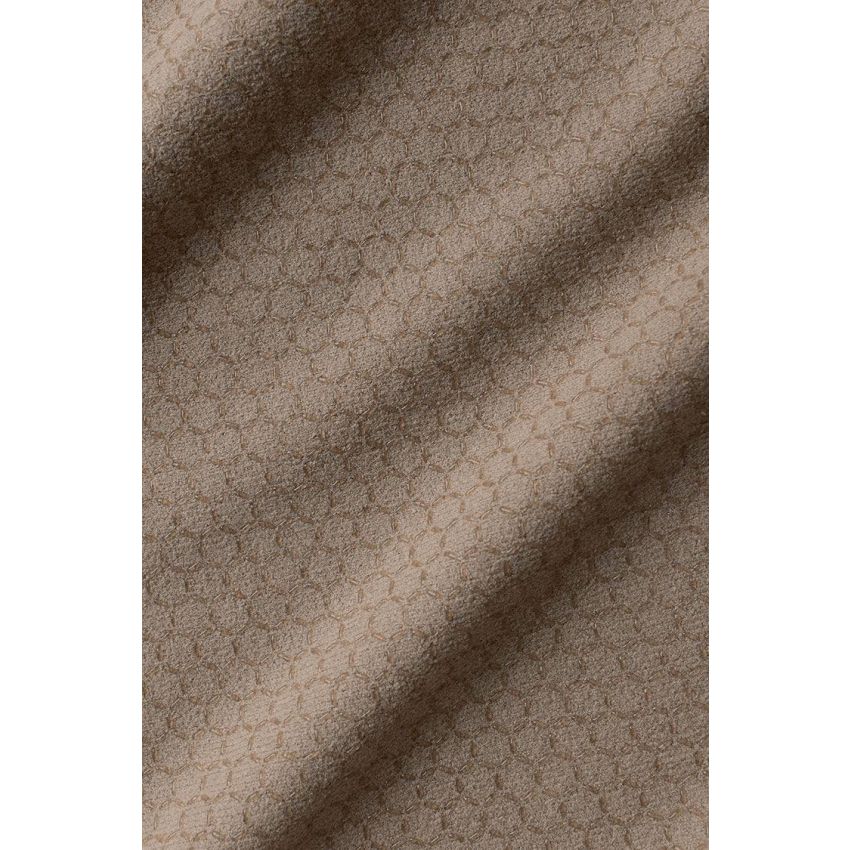 Grounded No-Slip Towel