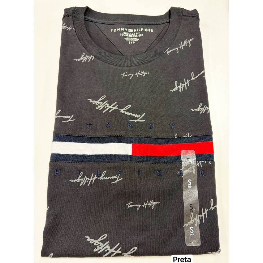 Camiseta Regular Fit Gola U