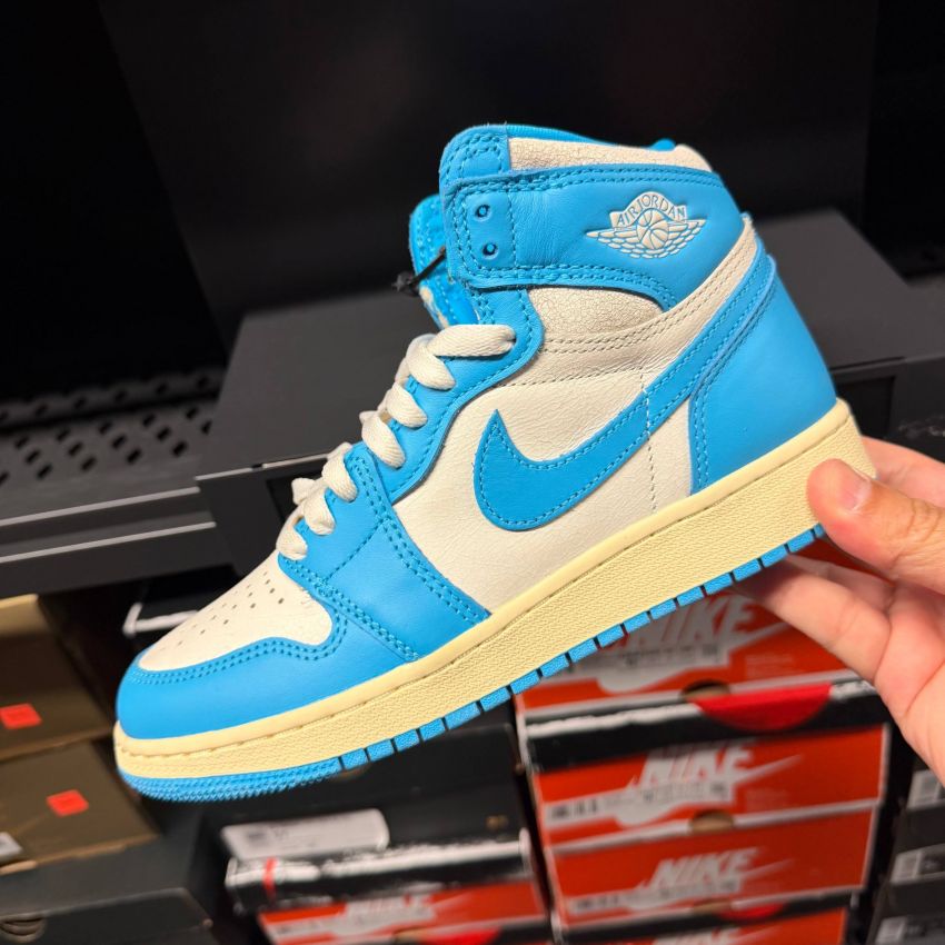 JORDAN 1 MID