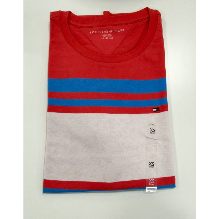 Camiseta Regular Fit Gola U
