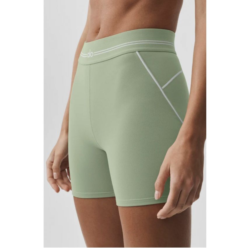 4 Airbrush High-Waist Heart Throb Short