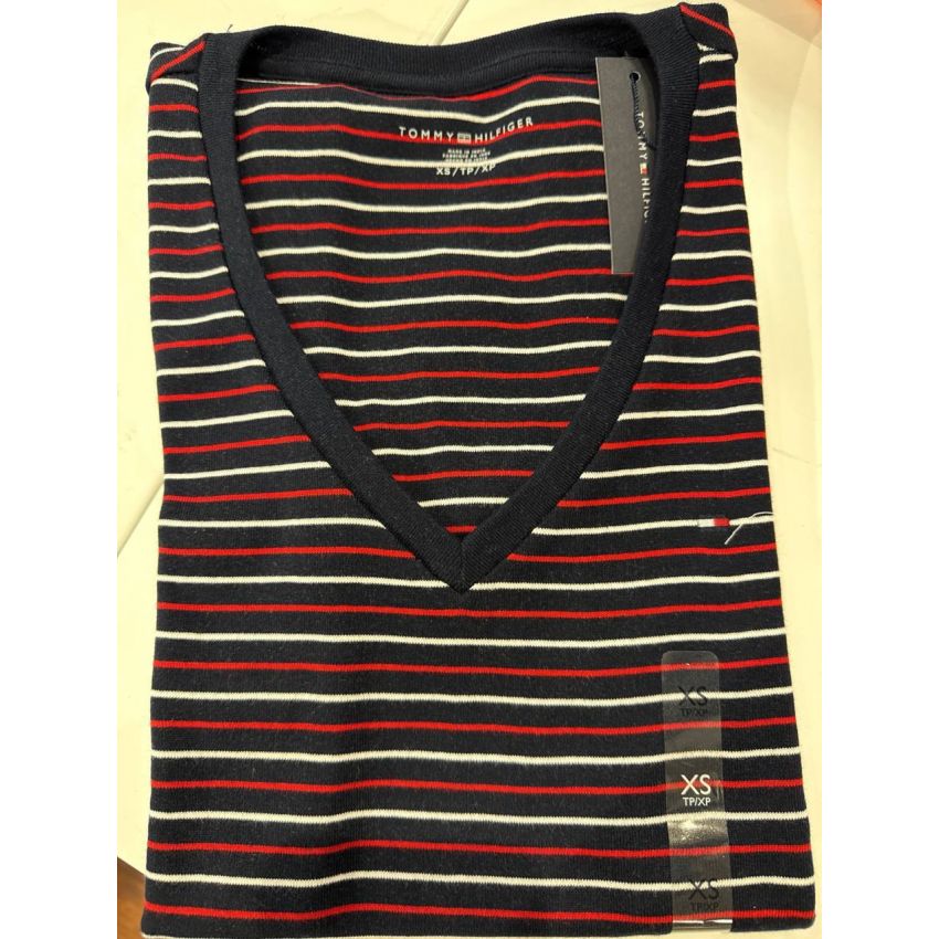 BLUSA BÁSICA DECOTE V MANGA CURTA