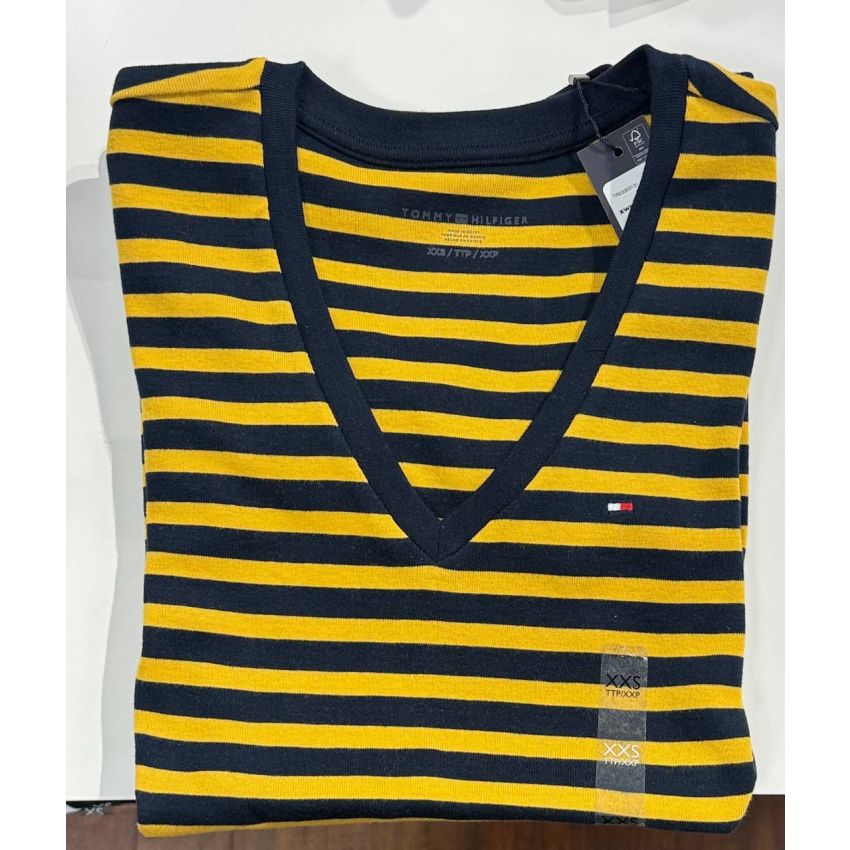 BLUSA BÁSICA DECOTE V MANGA CURTA