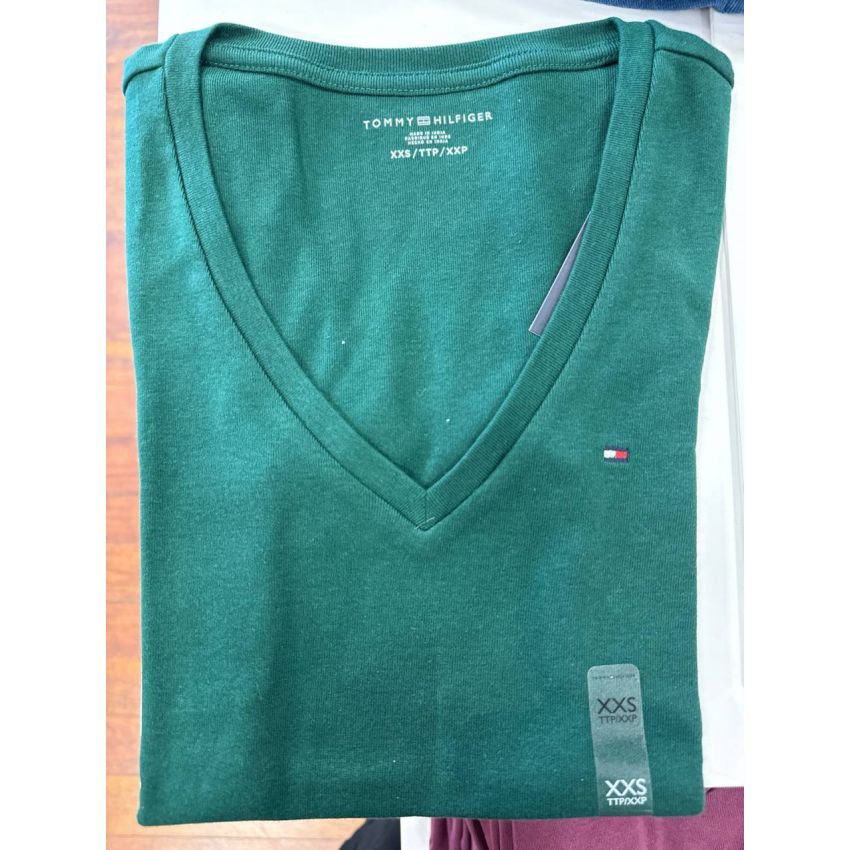 BLUSA BÁSICA DECOTE V MANGA CURTA