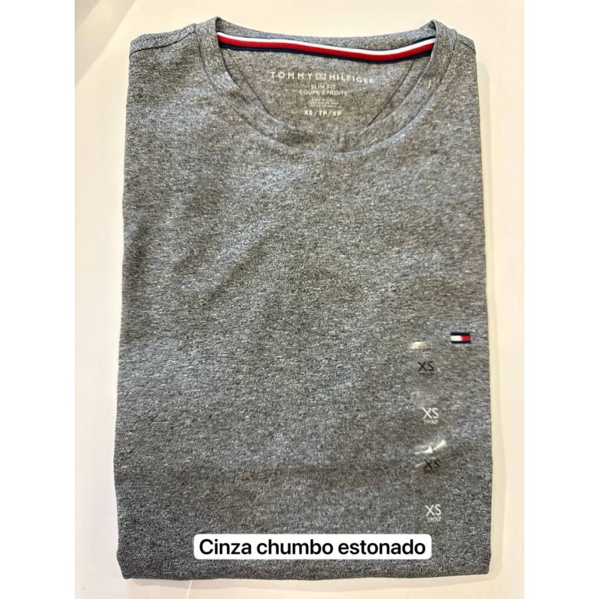 Camiseta Slim Fit Gola U