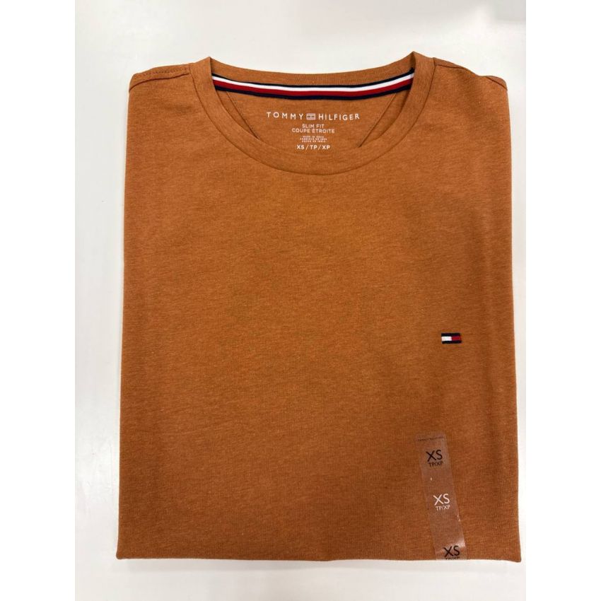 Camiseta Slim Fit Gola U