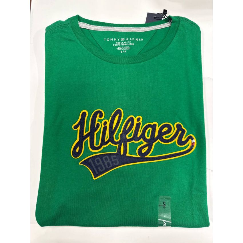Camiseta Regular Fit Gola U