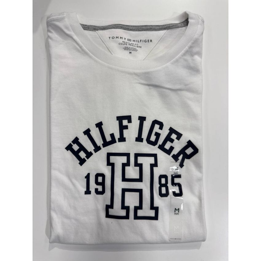 Camiseta Regular Fit Gola U
