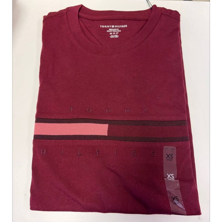 Camiseta Regular Fit Gola U