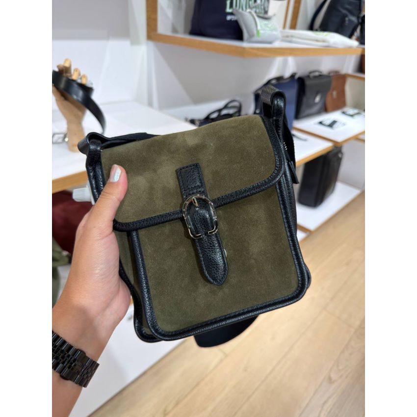 CROSSBODY