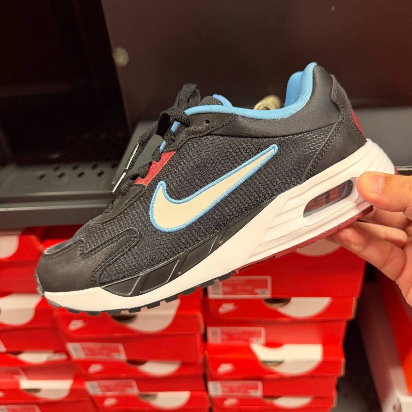 AIR MAX SOLO