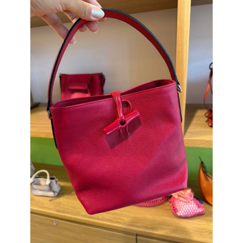 BOLSA PEQUENA DE MÃO COM ALÇA EXTRA