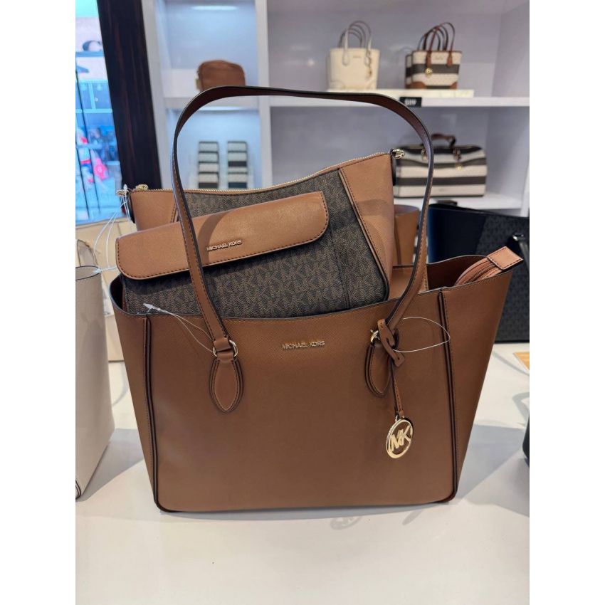 BOLSA DE OMBRO COM NECESSAIRE E CARTEIRA