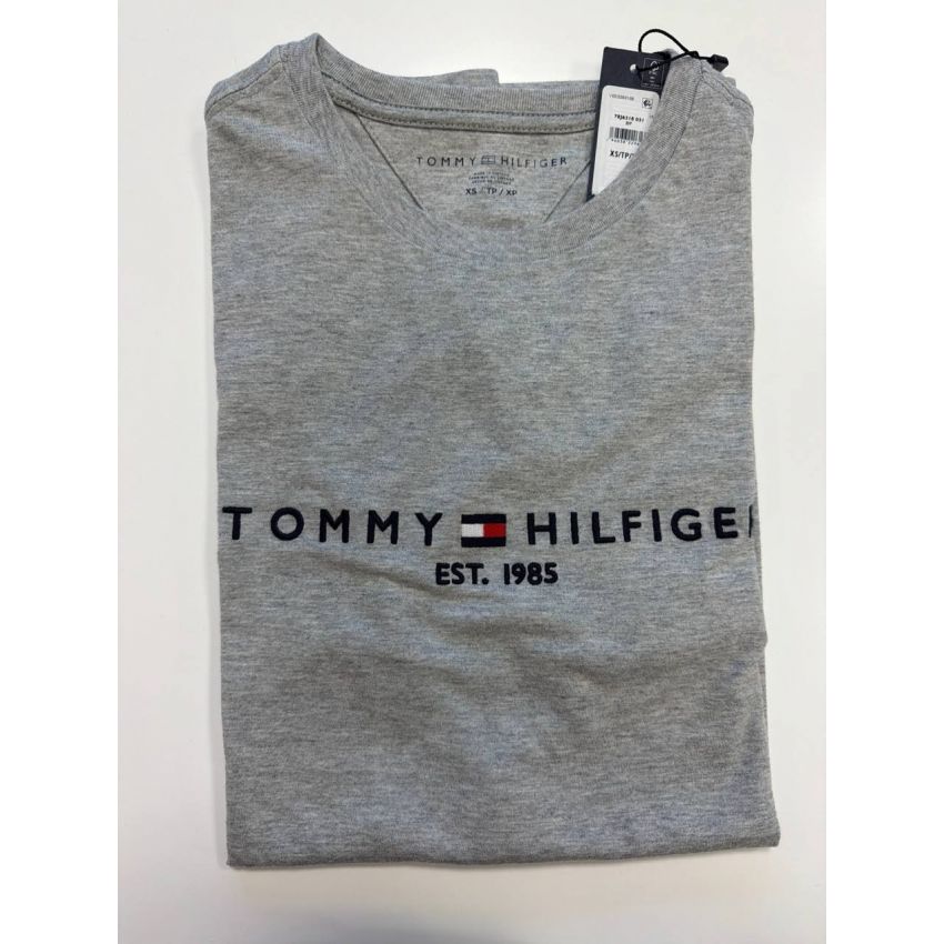 Camiseta Regular Fit Gola U com bordado