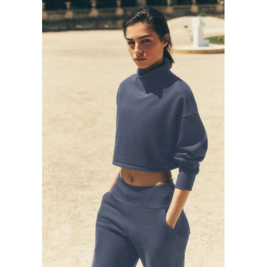 Cropped Serenity Coverup