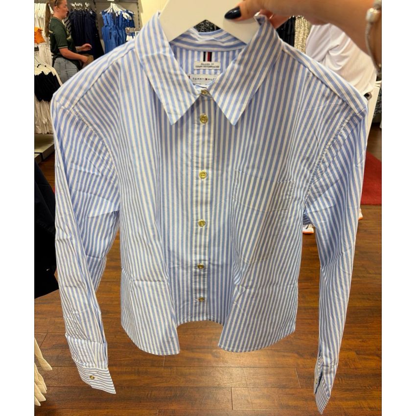 camisa oversized cropped de botão