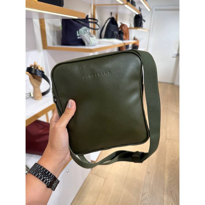CROSSBODY