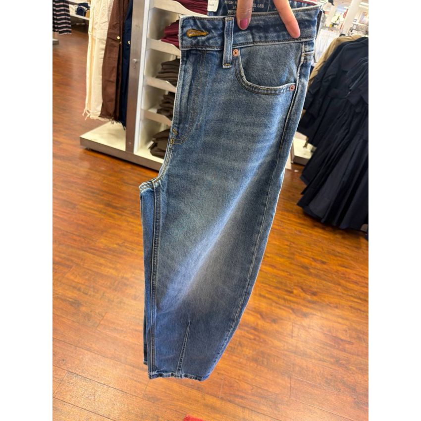 calça HIGH RISE WIDE BARREL JAMBE