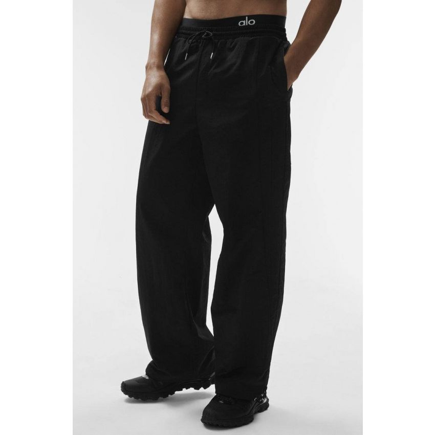 Takeaway Track Straight Leg Pant