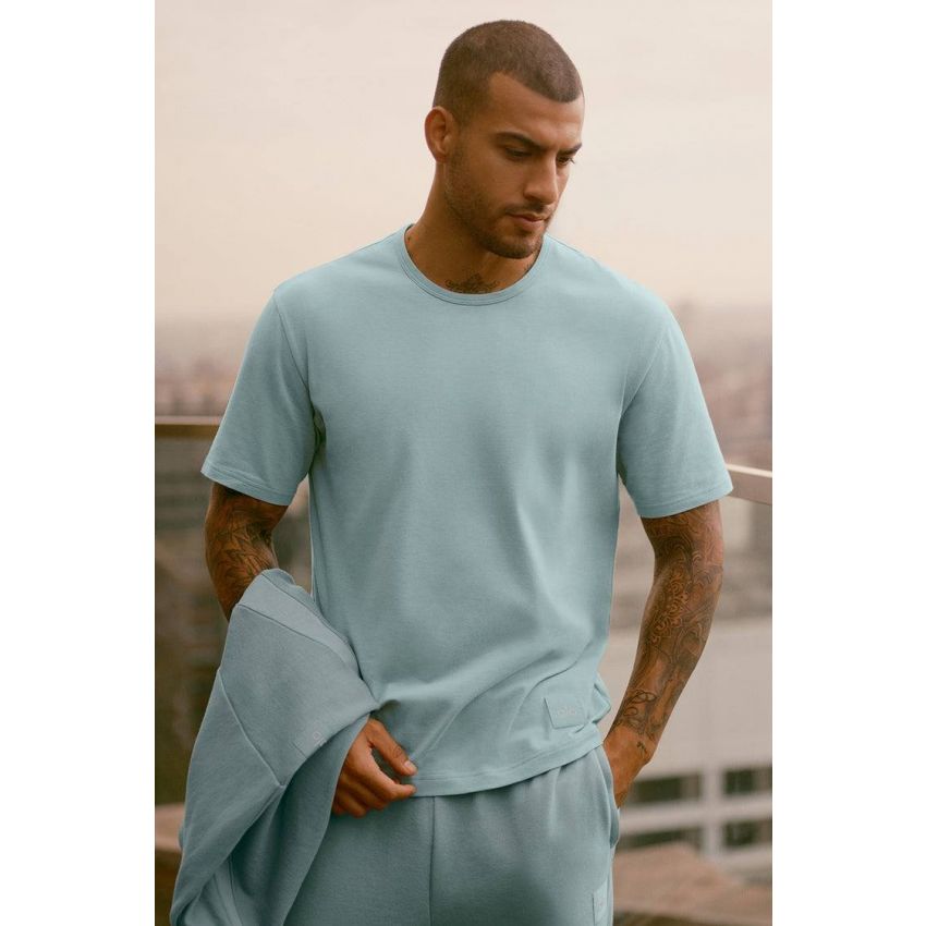 Street Essential Tee